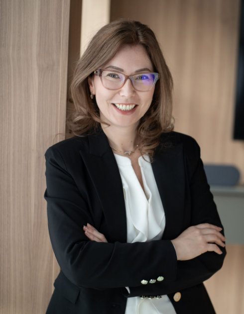 Luiza Bijan-Costin Manager HR.